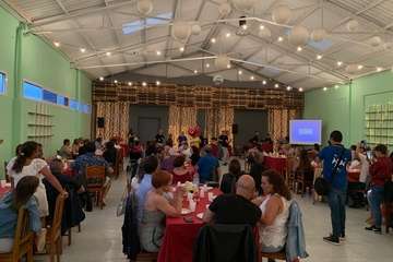  Éxito del Picoteo Solidario de Ya Era Hora (Foto TA)